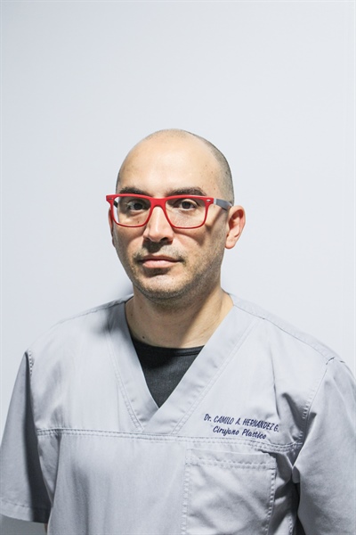 Dr. Camilo Andrés Hernández Gallego